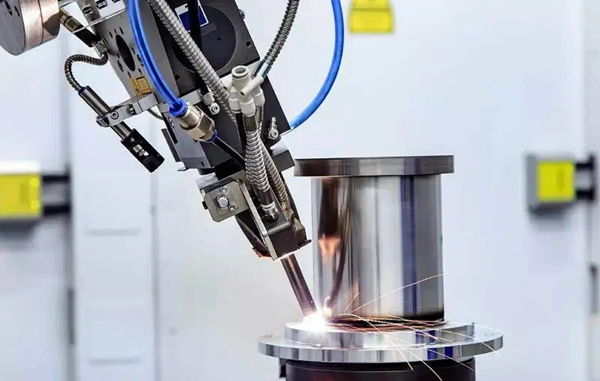 機器人激光焊接機：未來(lái)制造業(yè)的革新者